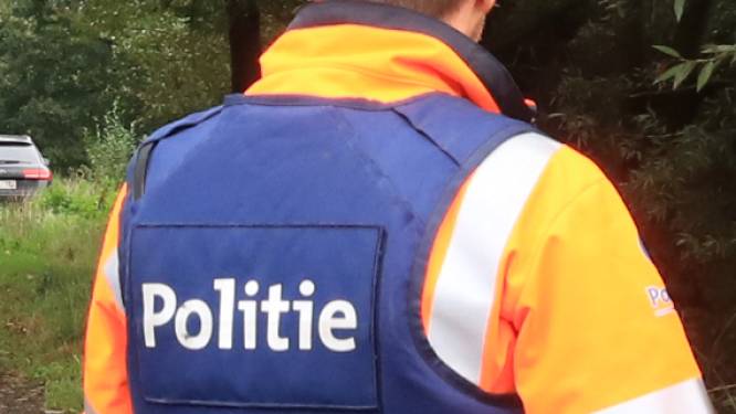 Politie houdt controle op overlast in het centrum van Beveren