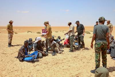 Lichamen van 27 migranten aangetroffen in woestijngebied nabij Tunesisch-Libische grens