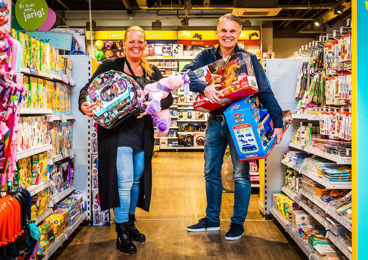 Kalksteen Snor Toepassing Geen Black Friday, maar Black Week: winkeliers spreiden liever in  coronatijd | Foto | AD.nl