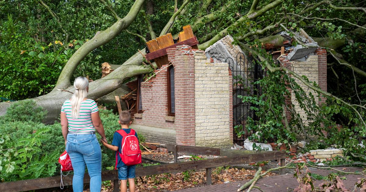 Actie om kapel Lepelstraat te herbouwen na verwoestende storm - Provinciale Zeeuwse Courant