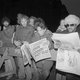 ‘John Lennon shot dead’: 8 december 1980 was een dag vol woede, ongeloof en verdriet