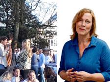 Krijg je sneller corona op het terras dan in het park?