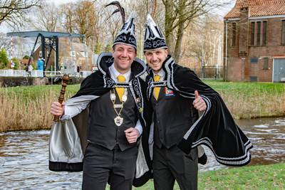 Toon van Dorst nieuwe prins van het Durdauwersgat; broer Christ is de president