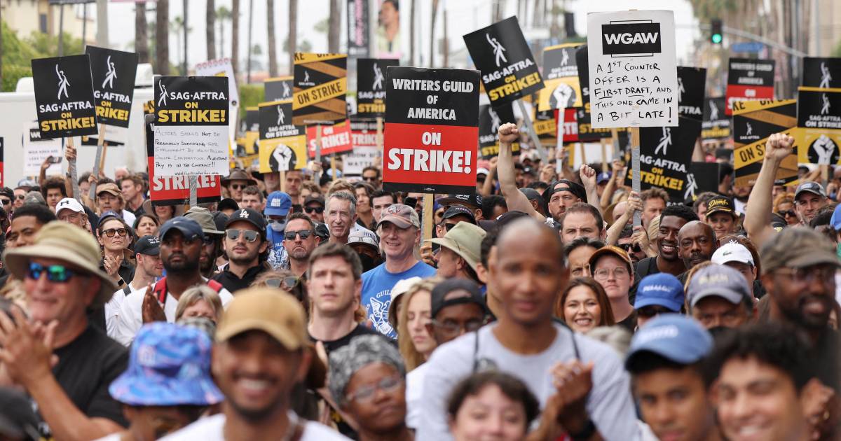 The Hollywood writers' strike ends after about five months: “We won.”  outside