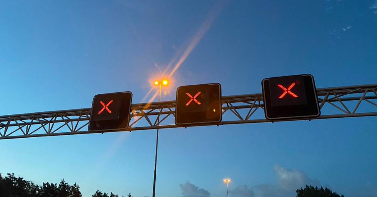 A2 tot 19.00 uur dicht in de richting Utrecht door ongeluk met touringcars.