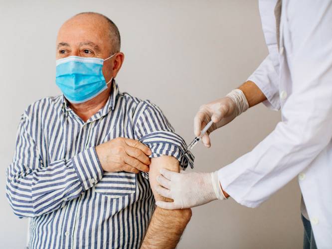 “Het doormaken van de ziekte beschermt je niet bij coronavirussen”: experts beantwoorden lezersvragen over het coronavaccin