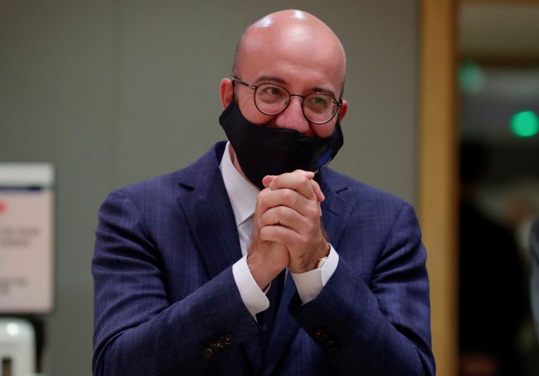 Ondanks alle sombere voorspellingen, inleidende beschietingen en een ronduit slechte sfeer tijdens de top zelf slaagden de 27 regeringsleiders er onder Charles Michel in uiteindelijk toch een akkoord te bereiken.  Beeld AP