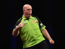 Van Gerwen klopt Price dankzij bloedstollende laatste leg in finale Dublin