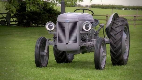 Fergie, de kleine grijze tractor: red de boerderij