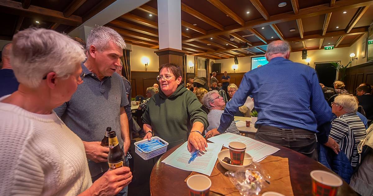 Wie koopt een stukje café in Noordhoek? ‘Ons dorp moet een café houden’