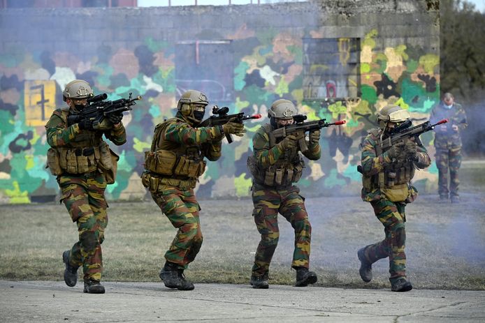 Belgische militairen op training.