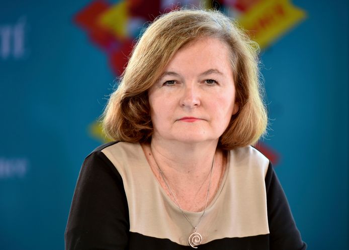 Frans minister van Europese Aangelegenheden Nathalie Loiseau betuigde Frankrijks steun aan de centrale regering in Madrid.
