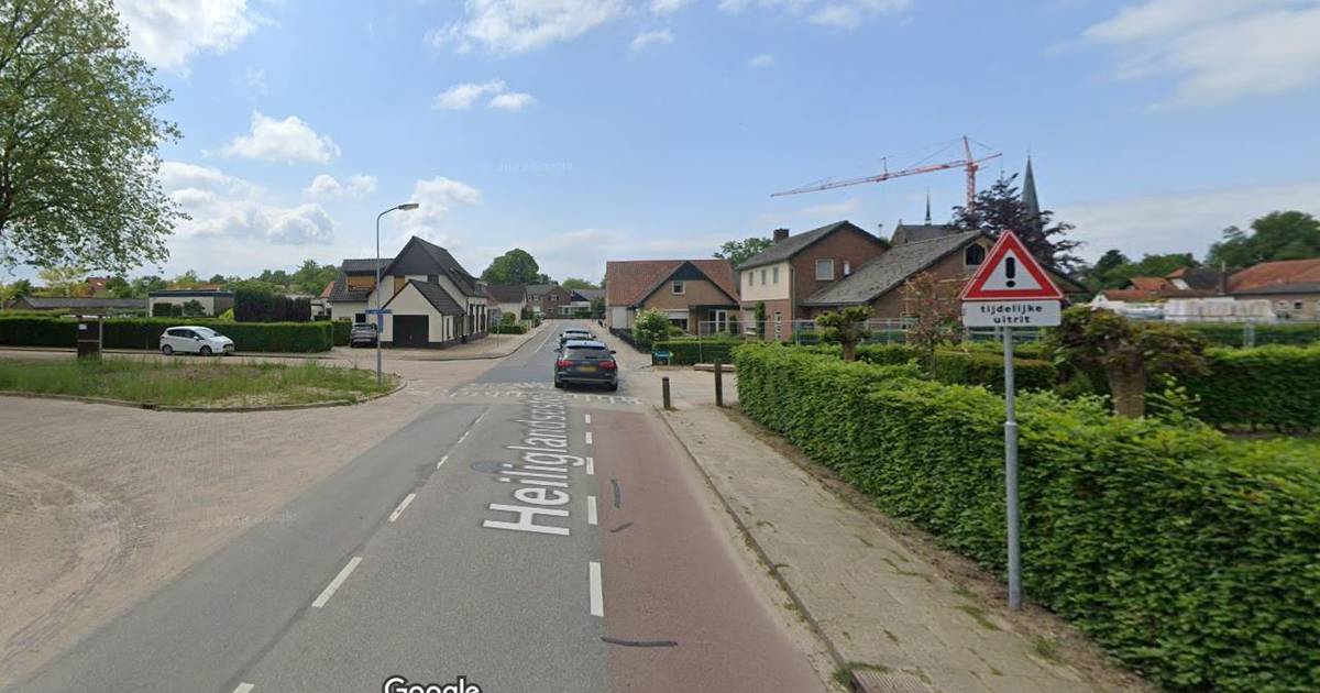 Verkeersplateau op de Heiliglandsestraat in Groessen: inrit naar nieuwe wijk moet veilig worden