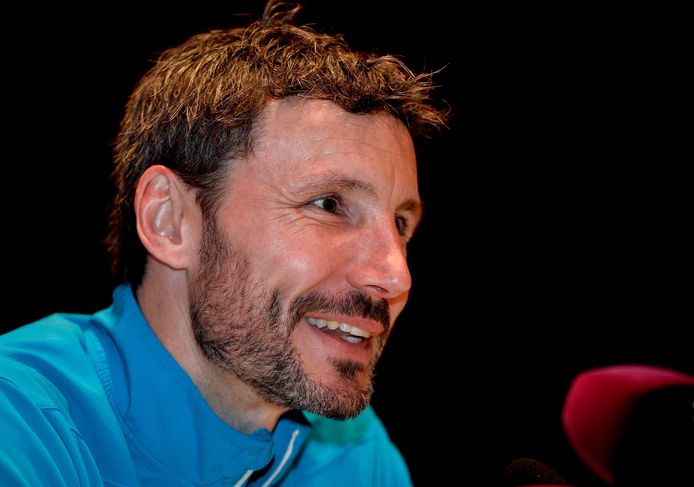 Mark van Bommel is niet tevreden over de regelgeving voor Jong PSV in de Keuken Kampioen Divisie.