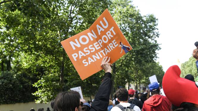 161.000 manifestants dans les rues de France contre le pass sanitaire