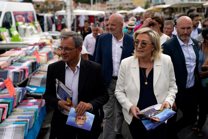 Archiefbeeld. Voor het extreemrechtse Rassemblement Nationale (RN) van Marine Le Pen (rechts) liep de eerste stembusgang op een teleurstelling uit. (17/06/2021)