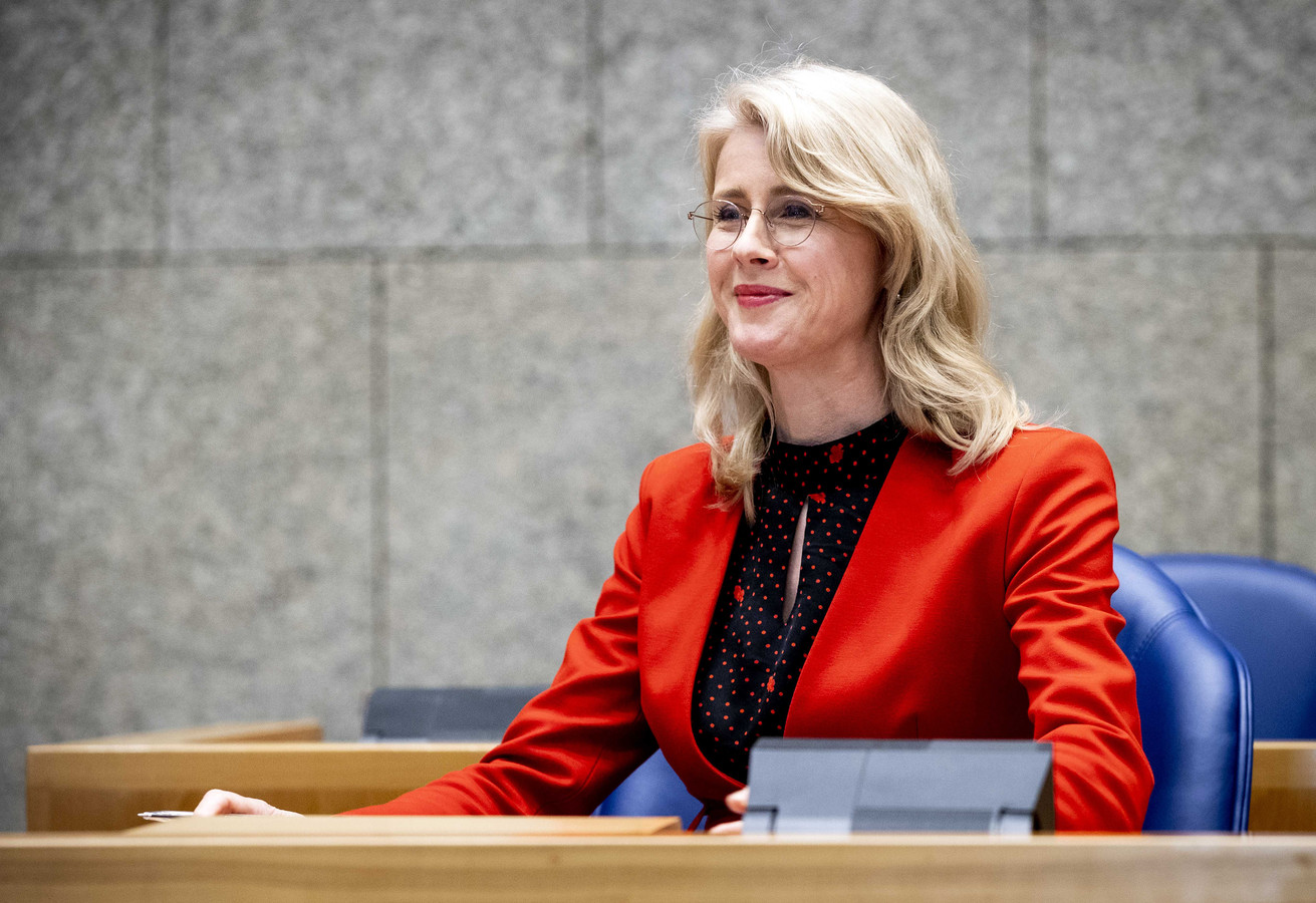 Voormalig staatssecretaris Mona Keijzer (EZ&K) afgelopen april in actie tijdens het wekelijkse vragenuur in de Tweede Kamer.