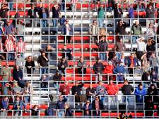 Hekken gaan weer dicht: voorlopig geen supporters bij wedstrijden in eredivisie