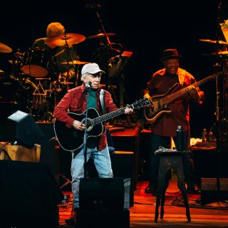 Paul Simon's encore wasn't particularly beautiful, but the concert was unforgettable