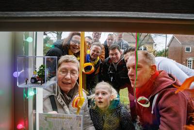 ‘Kleine mensjes’ beelden de Puitenolse leut uit in al zijn vormen