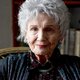 Alice Munro - 'Familiestukken': 'Oefenen in onthaasten'