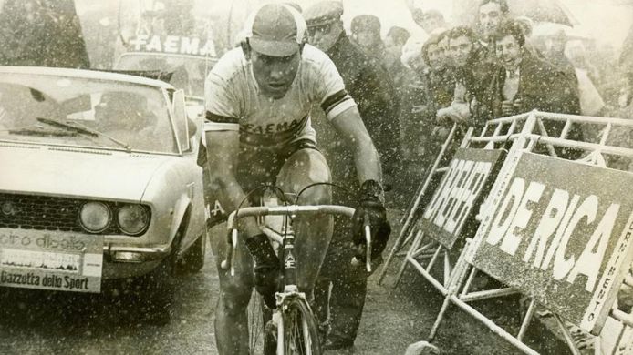 Eddy Merckx op Tre Cime di Lavaredo in 1968.