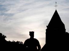 “Arrière Satan!”: deux individus jugés pour un concert empêché dans une église en France