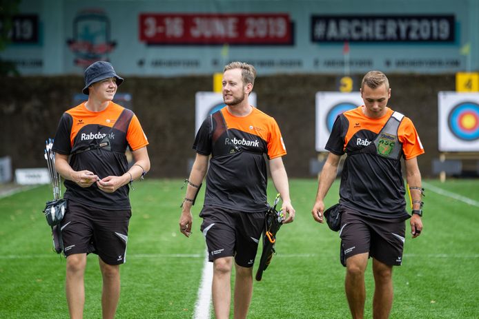 Het olympische recurvetrio Sjef van den Berg, Rick van der Ven, Steve Wijler (v.l.n.r.) vertegenwoordigt Nederland ook op de komende EK.