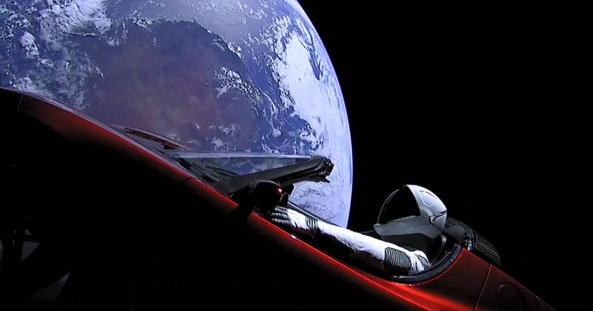 Elon Musk, où est mon remboursement?»: il lave sa Tesla avant de partir en  voyage, c'est le choc en découvrant l'état de la voiture à son retour  (vidéo)