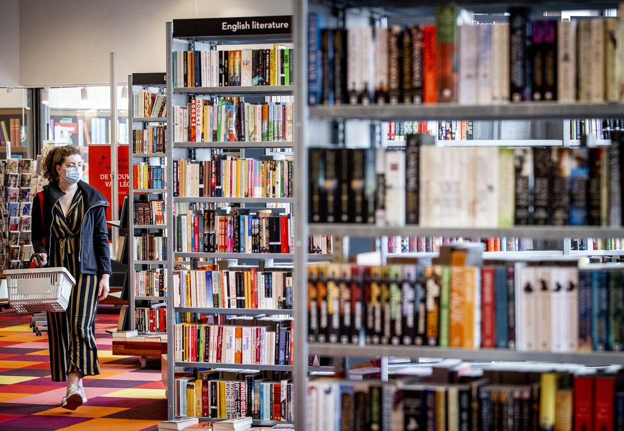 Nederlandse boekenverkoop in 2021 voor het eerst online dan in de winkel, Riley meest