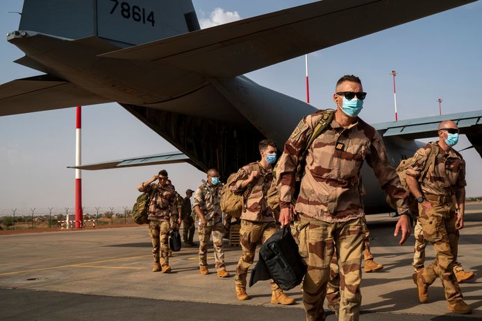 Franse soldaten die donderdag in Niamey, de hoofdstad van Niger, arriveerden.