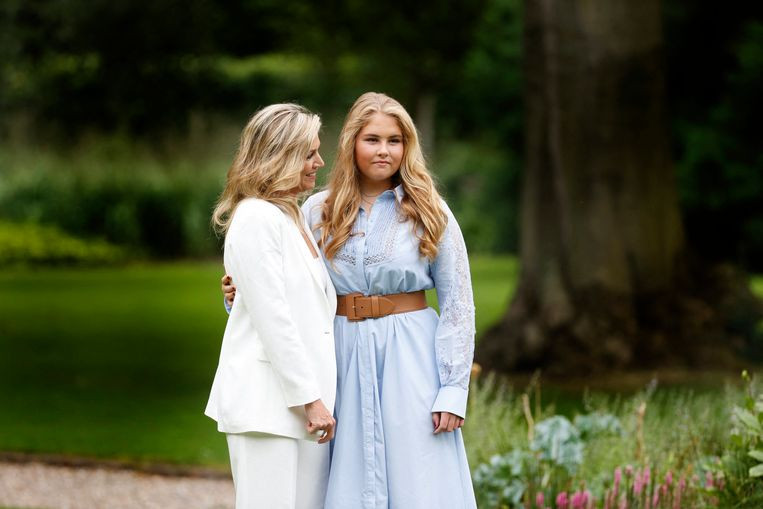 La princesse Catharina-Amalia et sa mère, la reine Maxima.