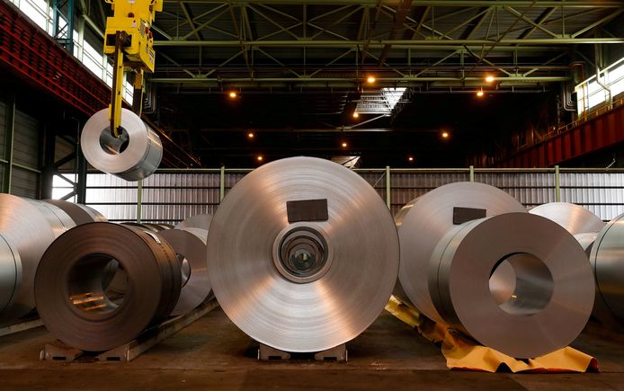 Beeld ter illustratie - Metaalrollen bij de staalfabriek van ArcelorMIttal in Gent.
