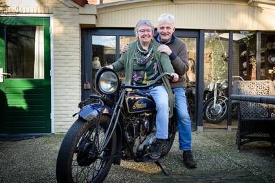 Henny Kroeze uit Zenderen was speedway-ster en stuntman, dankzij ‘regisseur’ Jeanny: ‘Henny was een