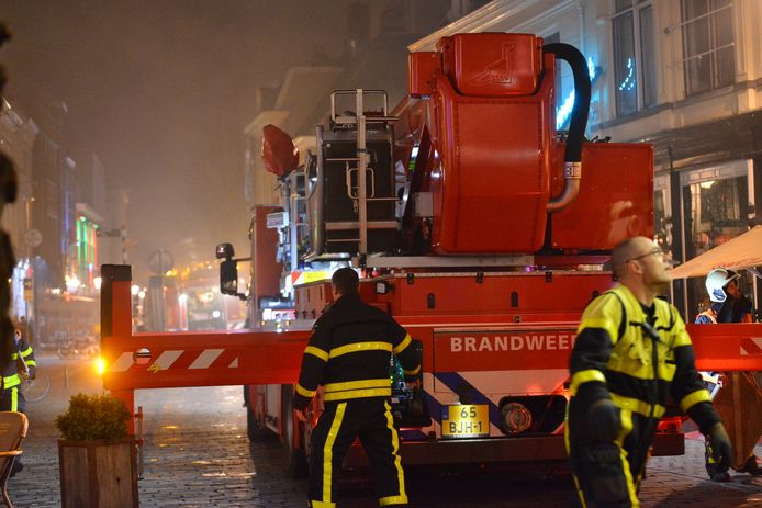 Grote brand achter Café Bruxelles in Breda. Foto Perry Roovers / MaRicMedia