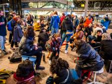 NS zoekt ‘alternatief’ voor bankjes op Rotterdam CS
