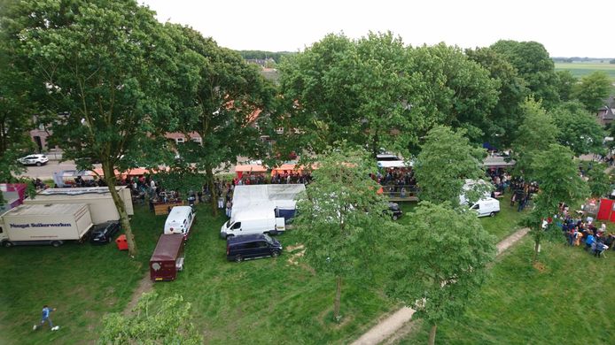 Jaarmarkt Den Hout in volle gang Oosterhout bndestem.nl