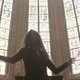 TOUTPARTOUT sessions: Marissa Nadler bezingt haar liefdesperikelen in het Gentse stadhuis