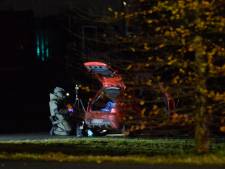 Kilo’s explosief materiaal en bivakmutsen gevonden in auto’s in Breda, politie arresteert drie mannen