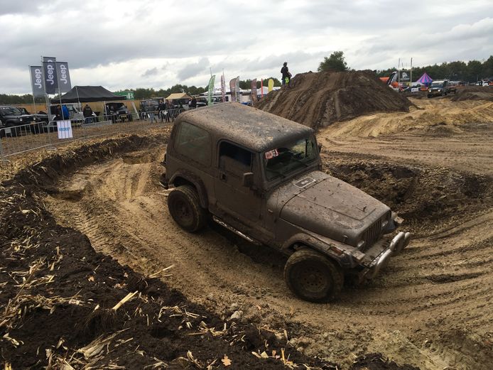 Offroad Budel in modderige omstandigheden.