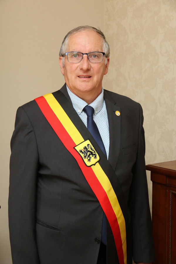 Burgemeester Dirk Sioen.