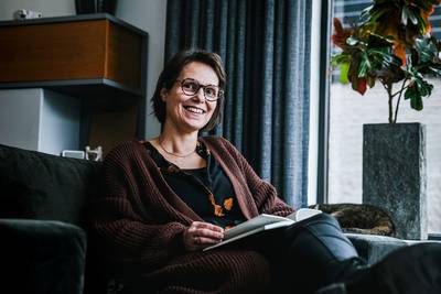 Anouk heeft long covid: ‘Hopelijk is er over 15 jaar een medicijn’