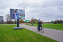 In het Prinsenpark worden wandelaars en fietsers groots geattendeerd op hun bijzondere buren