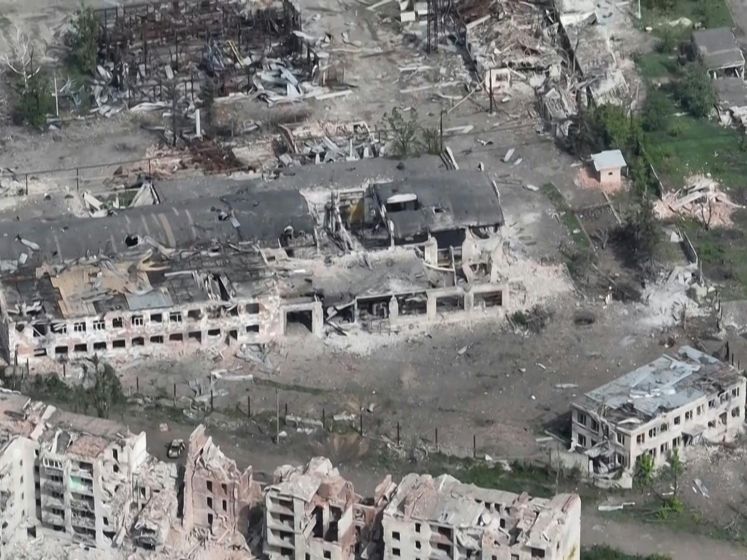 Drone filmt totale verwoesting Oekraïense stad Chasiv Yar