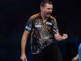 Martijn Kleermaker na thriller naar achtste finales WK darts: ‘Kolere, wat een wedstrijd’