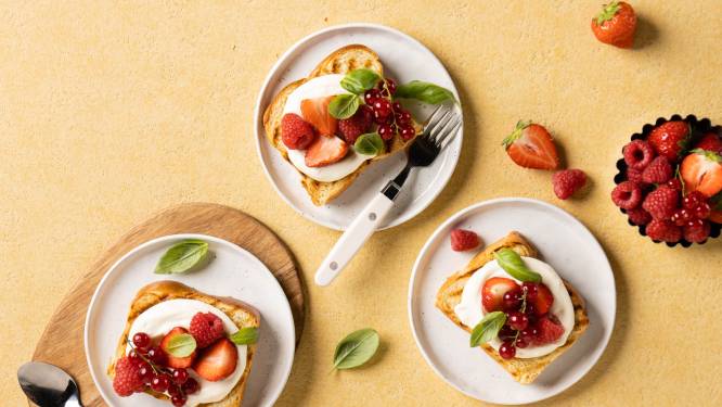 Wat Eten We Vandaag: Geroosterd briochebrood met zomerfruit en mascarpone