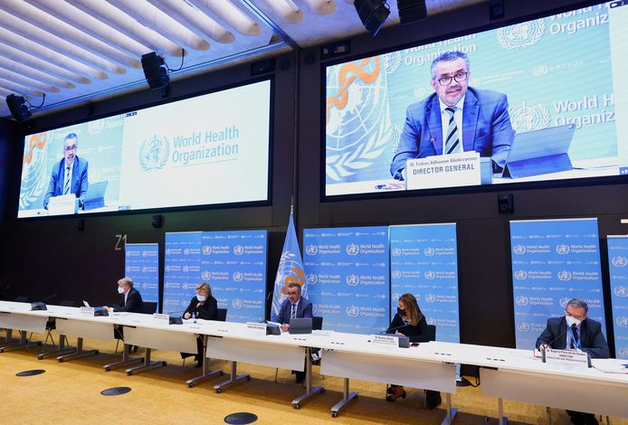 Tedros Adhanom Ghebreyesus, topman van de Wereldgezondheidsorganisatie (WHO), tijdens een persconferentie.