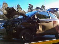 Automobilist gewond na botsing met vrachtwagen bij Beekbergen