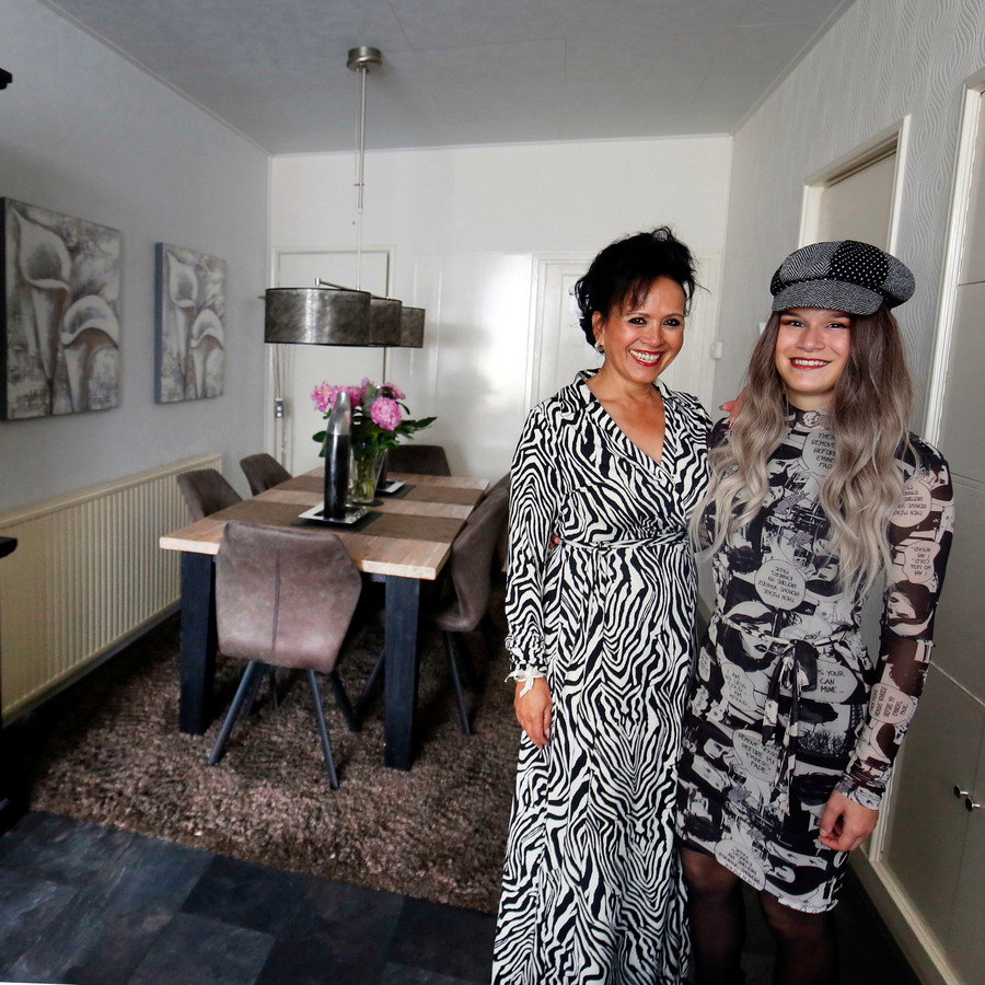 Jacky en haar gezin wonen in een ‘spookhuis’ uit 1727 ‘Bijna iemand bij gehaald om geesten te