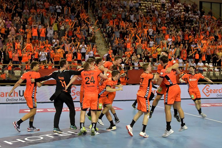 Handballers voor het eerst EK: ongeloof en euforie | De